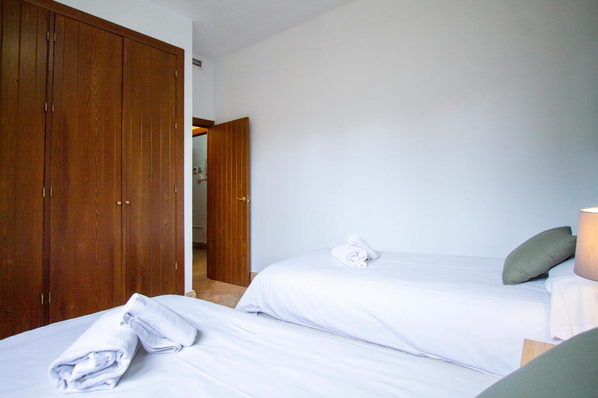 Apartamentos Villablino Arturo Soria マドリード エクステリア 写真