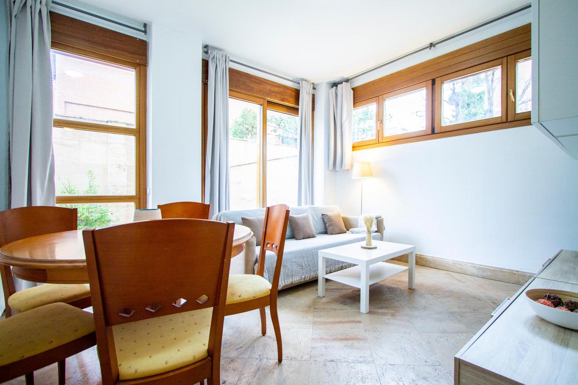 Apartamentos Villablino Arturo Soria マドリード エクステリア 写真