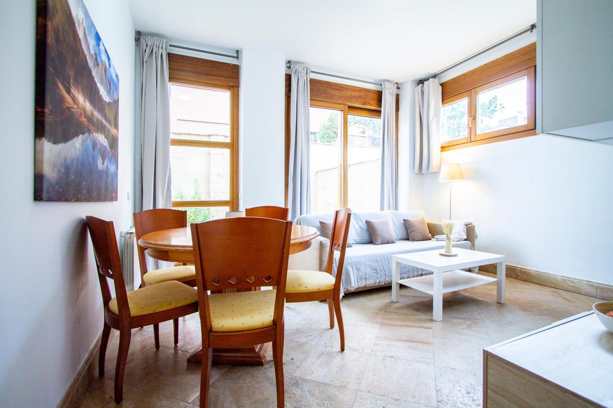 Apartamentos Villablino Arturo Soria マドリード エクステリア 写真