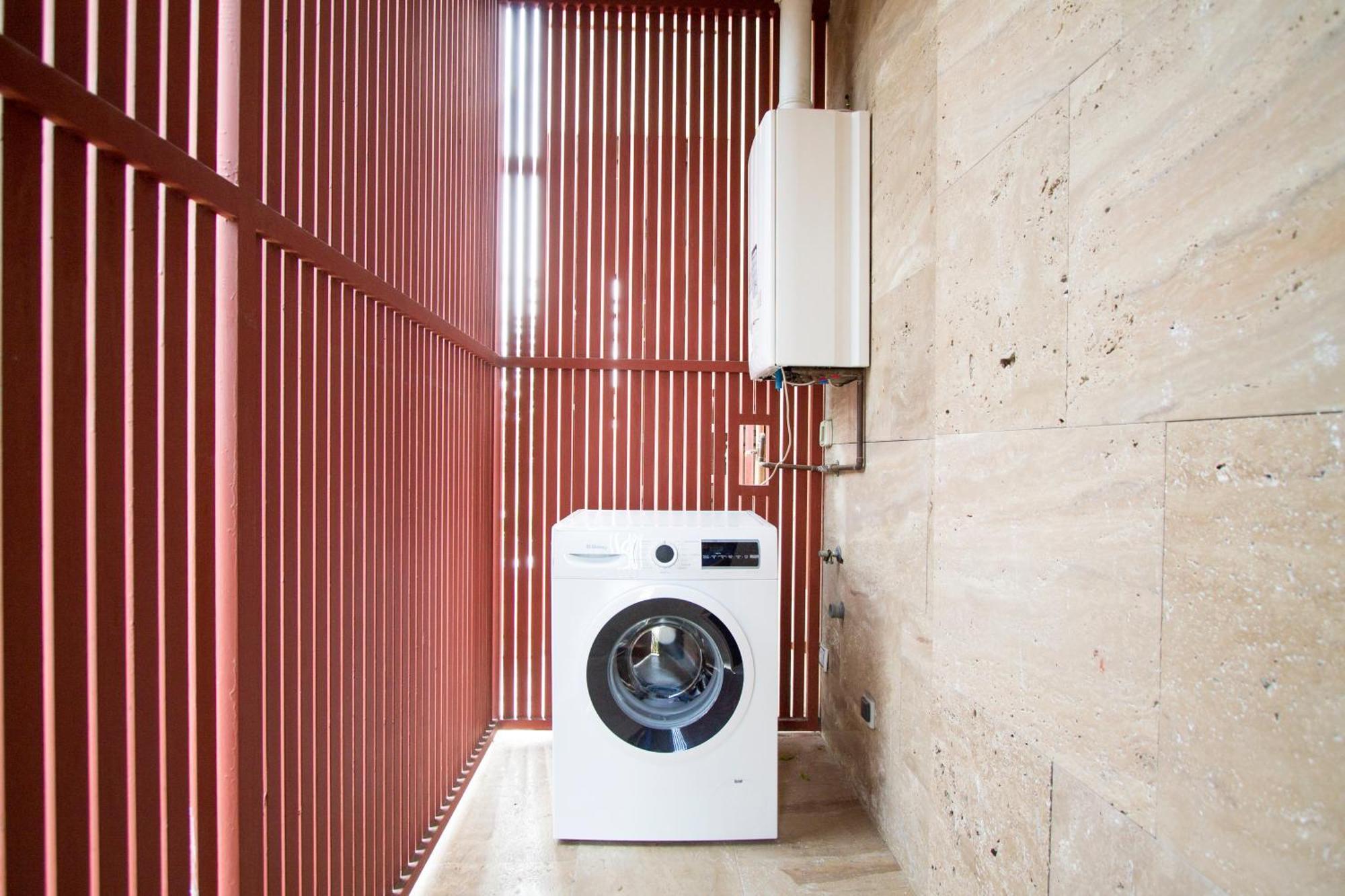 Apartamentos Villablino Arturo Soria マドリード エクステリア 写真