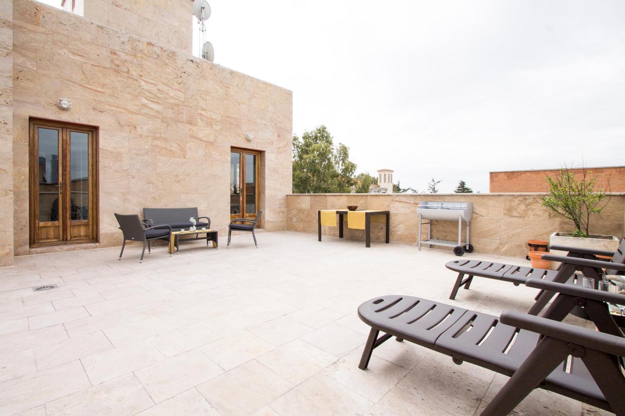 Apartamentos Villablino Arturo Soria マドリード エクステリア 写真