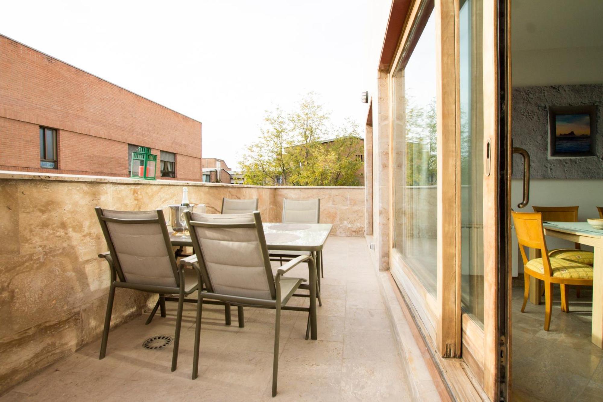 Apartamentos Villablino Arturo Soria マドリード エクステリア 写真