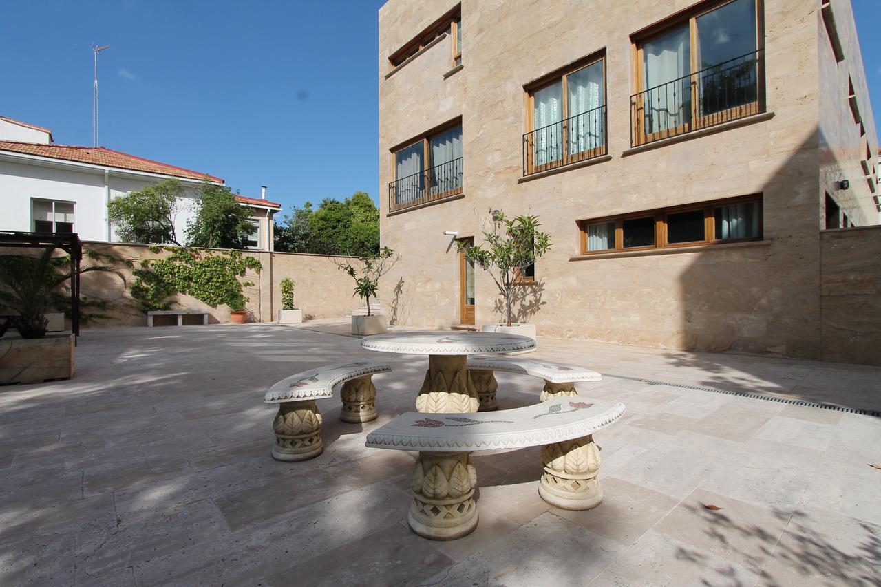 Apartamentos Villablino Arturo Soria マドリード エクステリア 写真